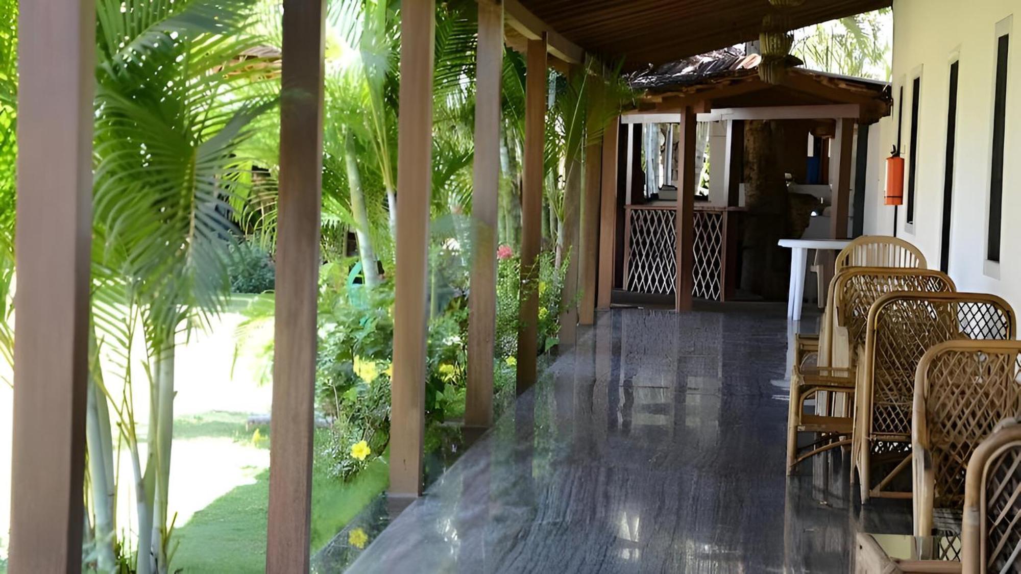 Ronne'S Little Baga Service Apartments Exterior foto